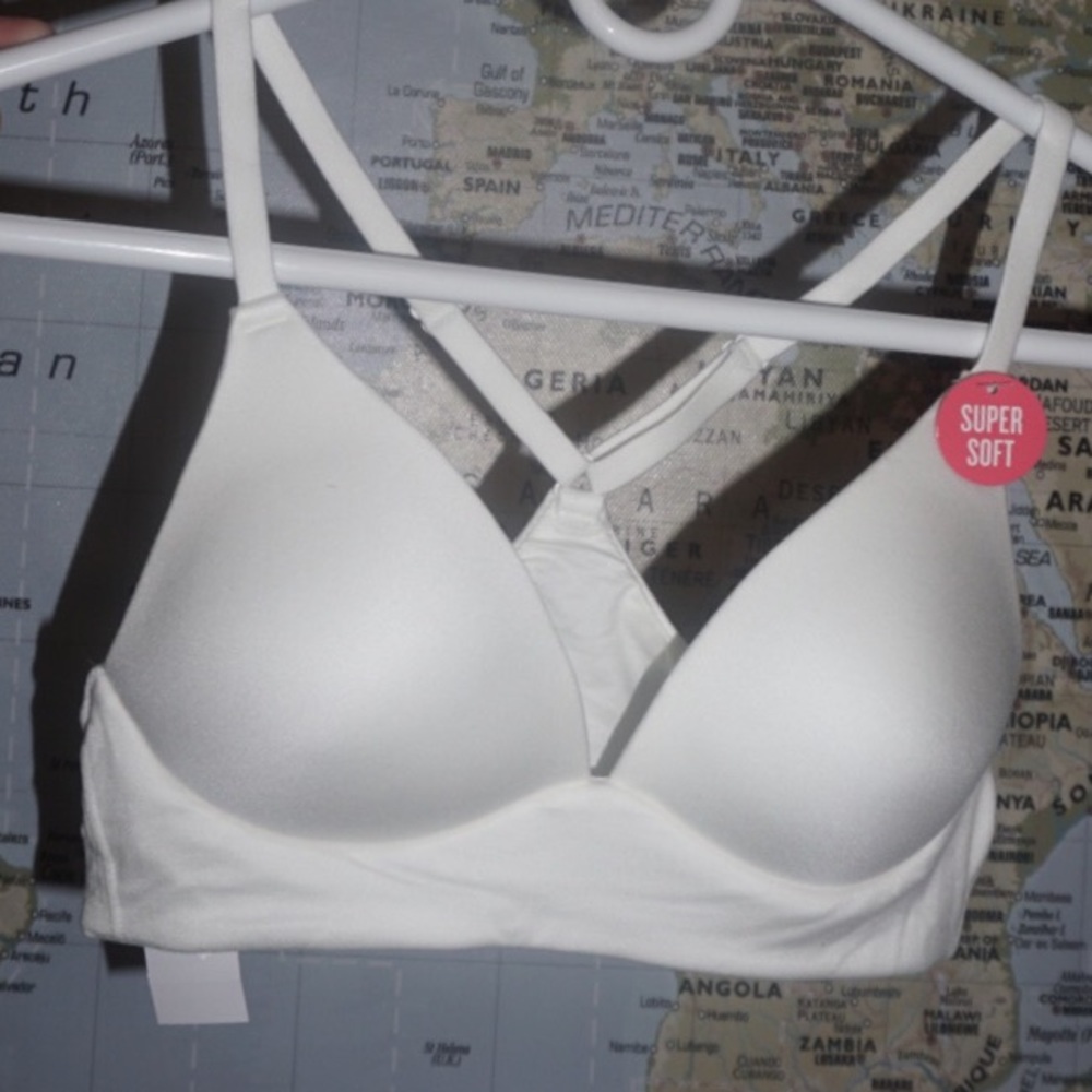 Super Soft Wireless Bra Removable padding!